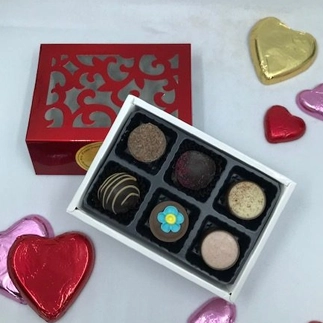  	Compact 6-Chocolate Nuts Boxes:	 