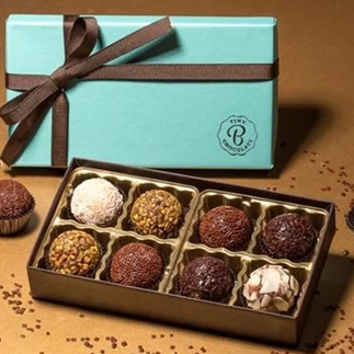  	Compact 6-Mini Chocolate Boxes:	 